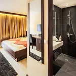Sonne 1806 - Hotel Am Campus Dornbirn Hotel 4*