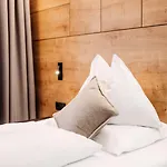 Sonne 1806 - Hotel Am Campus Dornbirn 4*