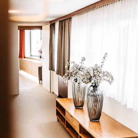 Hotel Sonne 1806 - Hotel Am Campus Dornbirn 4*
