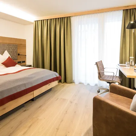 Sonne 1806 - Hotel Am Campus Dornbirn 4*