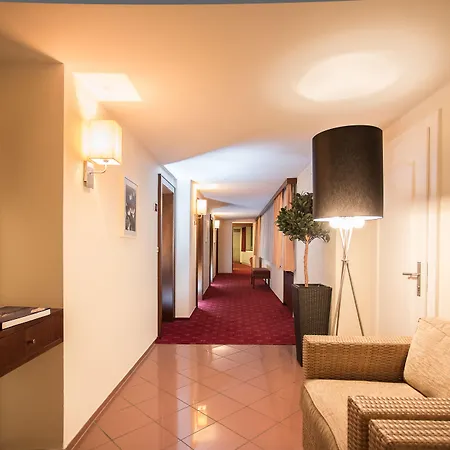 Sonne 1806 - Hotel Am Campus Dornbirn Dornbirn