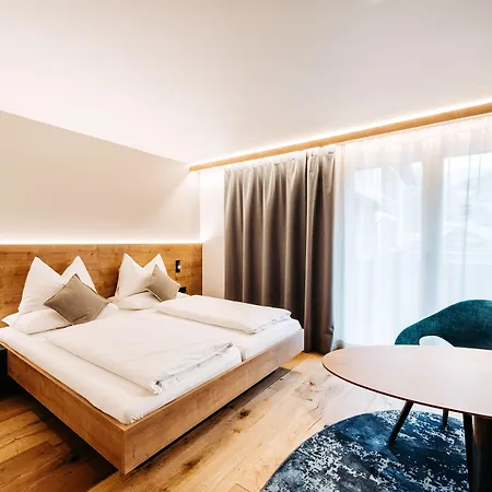 Sonne 1806 - Hotel Am Campus Dornbirn 4* Dornbirn