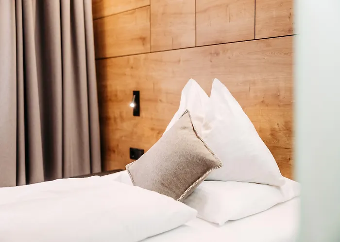 Sonne 1806 - Hotel Am Campus Dornbirn 4*