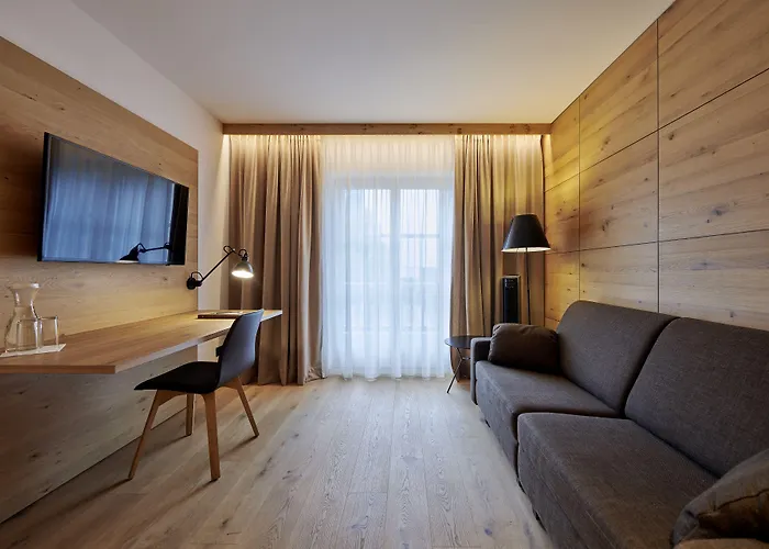 Hotel Sonne 1806 - Hotel Am Campus Dornbirn 4*